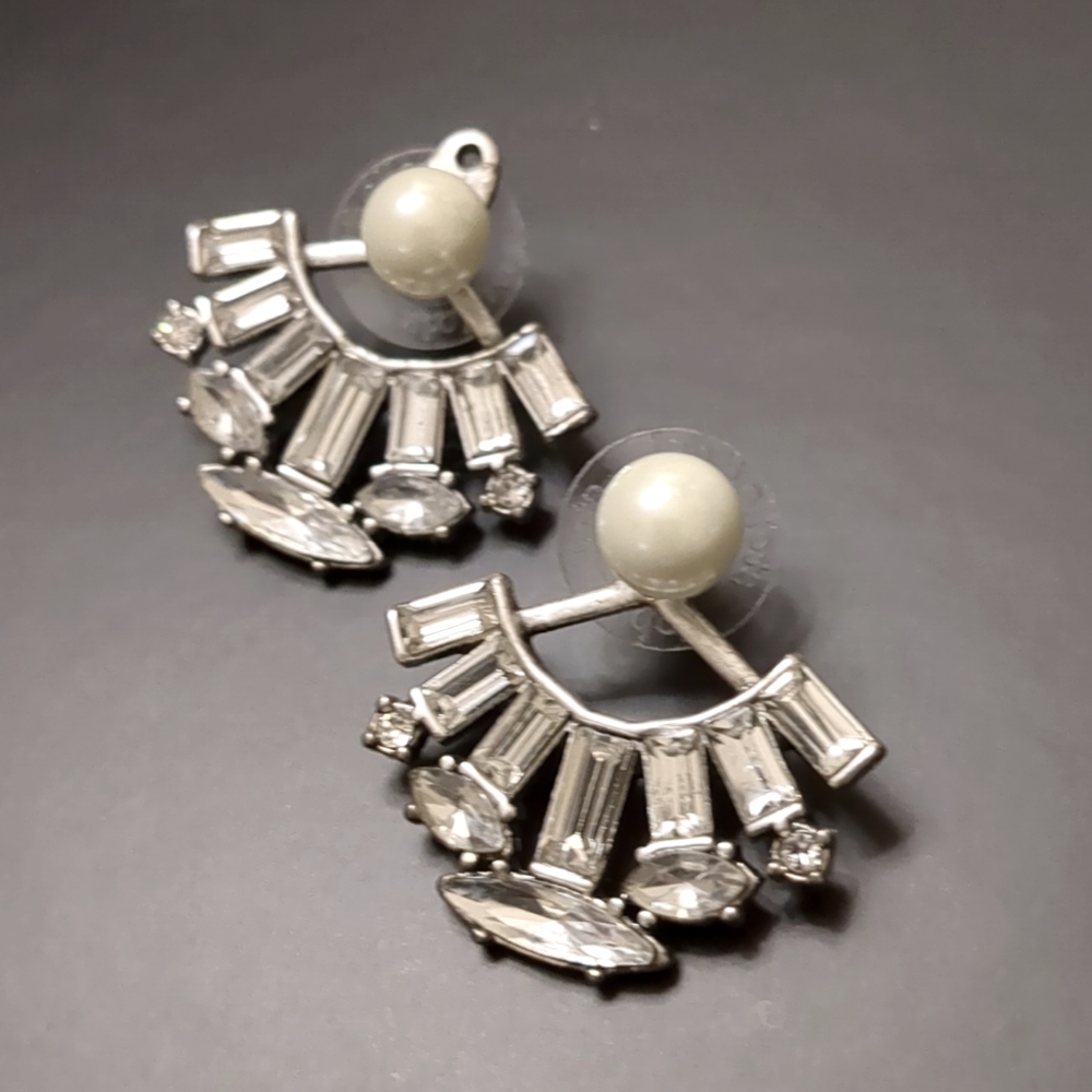 STELLA & DOT EARRINGS